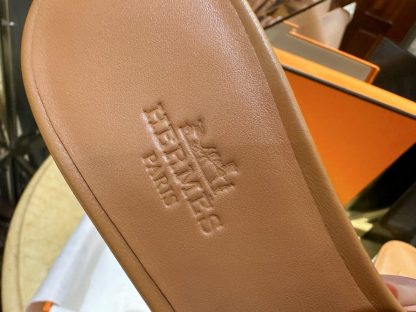  Hermes Women's GIGI 50 Sandal Naturel CalfSkin #3335 - Image 2