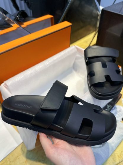 Replica Hermes Women's Chypre Sandal Black CalfSkin #3332