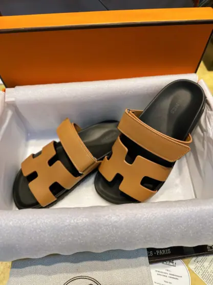 Hermes Women's Chypre Sandal Classic CalfSkin #3331 - Image 12