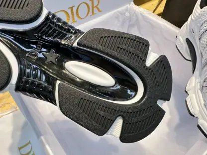  Dior Chrono Sneaker For Women 2024 #3318 - Image 7