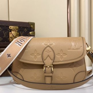 Replica Louis Vuitton Diane Shoulder Bag M11817