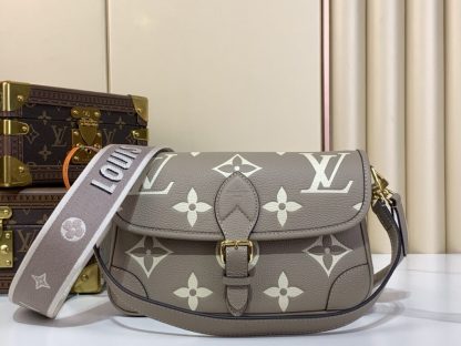 Replica Louis Vuitton Diane Shoulder Bag M46583 #3571