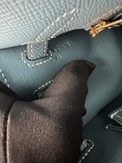  Hermes Kelly 25 CC75 Blue jean Handmade Epsom Gold #3546 - Image 3