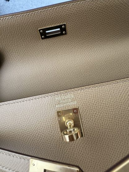  Hermes Kelly 25 0M Chai Handmade Epsom Gold #3544 - Image 3