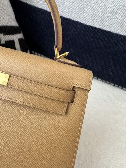  Hermes Kelly 25 0M Chai Handmade Epsom Gold #3544 - Image 11