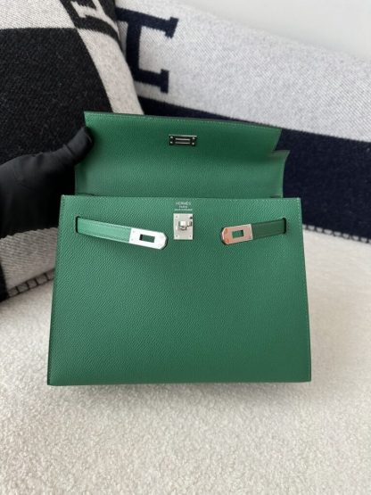  Hermes Kelly 25 Z6 Malachite Handmade Epsom Gold #3543 - Image 5