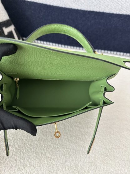  Hermes Kelly 25 3I Vert Criquet Handmade Epsom Gold #3539 - Image 4