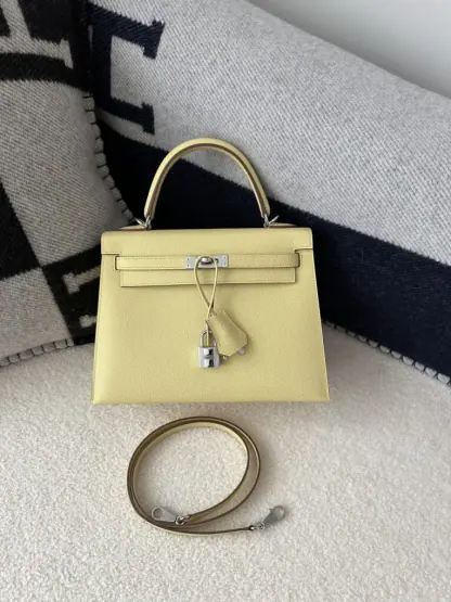Replica Hermes Kelly 25 1Z Jaune poussin Handmade Epsom Sliver #3538