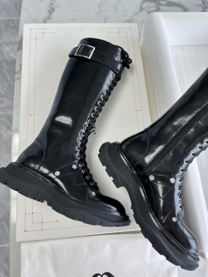 Alexander Mcqueen Women's Tread Slick Knee-high Boot in Black/silver #3717 - Image 4