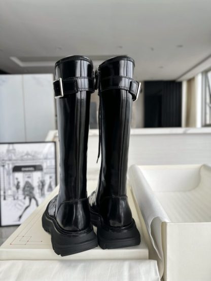  Alexander Mcqueen Women's Tread Slick Knee-high Boot in Black/silver #3717 - Image 5