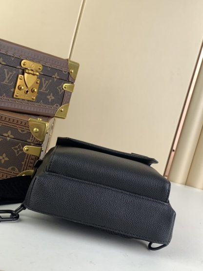  Louis Vuitton Pilot Slingbag M23736 Encre Men's Bag Black #3616 - Image 2