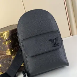 Replica Louis Vuitton Pilot Slingbag M23736 Encre Men's Bag Black #3616