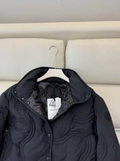  Moncler Women's BERYL SHORT DOWN JACKET Black 2024 #3746 - Image 4