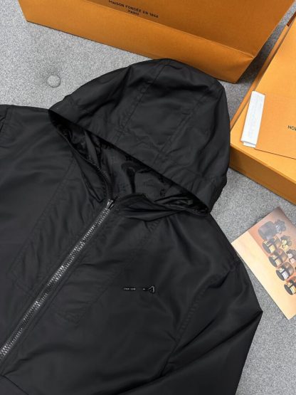  Louis Vuitton Monogram Reversible Nylon Windbreaker 1AF615 Jacket #3597 - Image 5