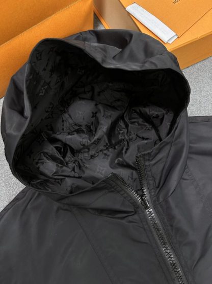  Louis Vuitton Monogram Reversible Nylon Windbreaker 1AF615 Jacket #3597 - Image 7