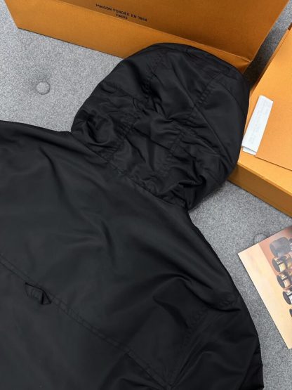  Louis Vuitton Monogram Reversible Nylon Windbreaker 1AF615 Jacket #3597 - Image 9