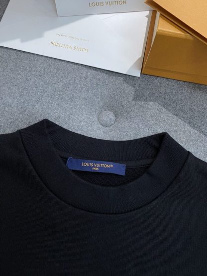  Vip Quality Louis Vuitton Men's Cotton Signature Crewneck Sweatshirt Black 1AFVAQ #3736 - Image 3