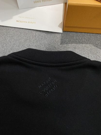  Vip Quality Louis Vuitton Men's Cotton Signature Crewneck Sweatshirt Black 1AFVAQ #3736 - Image 5