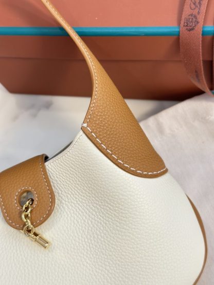  Loro Piana Bobbin Medium Leather Hobo Bag #3728 - Image 4