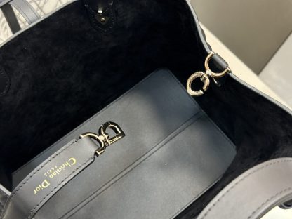  Medium Dior Toujours Bag Black Macrocannage Calfskin #3622 - Image 8