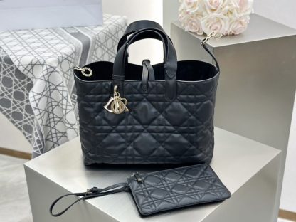 Replica Medium Dior Toujours Bag Black Macrocannage Calfskin #3622