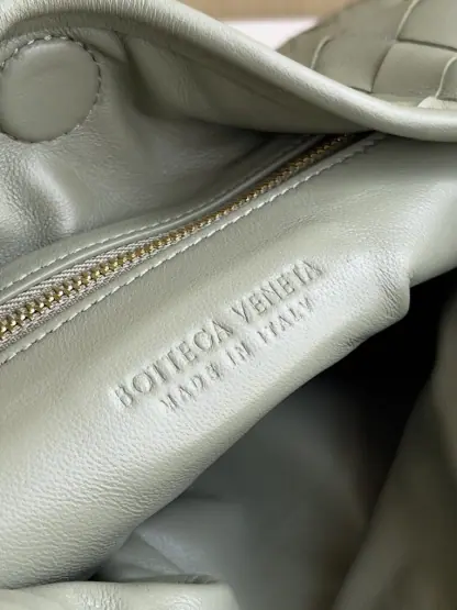  Bottega Veneta Small Hop Travertine Shoulder Bag Calf Leather #3698 - Image 8