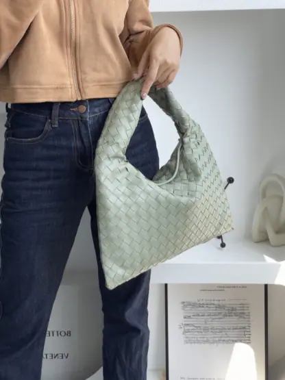  Bottega Veneta Small Hop Travertine Shoulder Bag Calf Leather #3698 - Image 4