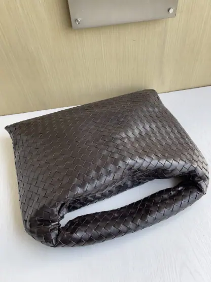  Bottega Veneta Large Hop Fondant Calf Leather Shoulder Bag #3686 - Image 12