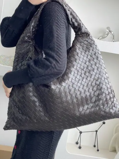  Bottega Veneta Large Hop Fondant Calf Leather Shoulder Bag #3686 - Image 2