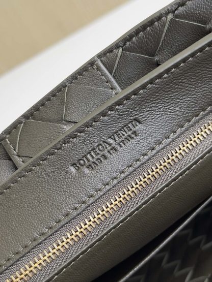  Bottega Veneta Small Andiamo Tote Bag Top handle bag Kaki #3651 - Image 3