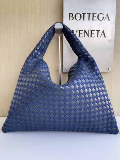 Replica Bottega Veneta Large Hop Shoulder bag with Intrecciato craftsmanship in leather and denim #3656