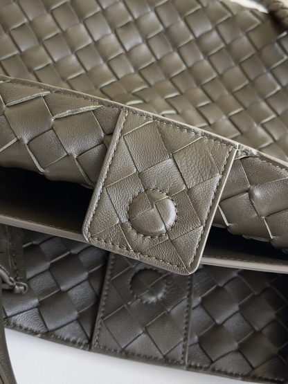  Bottega Veneta Medium Andiamo Tote Bag Top handle bag Kaki #3639 - Image 2