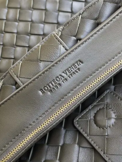  Bottega Veneta Medium Andiamo Tote Bag Top handle bag Kaki #3639 - Image 4