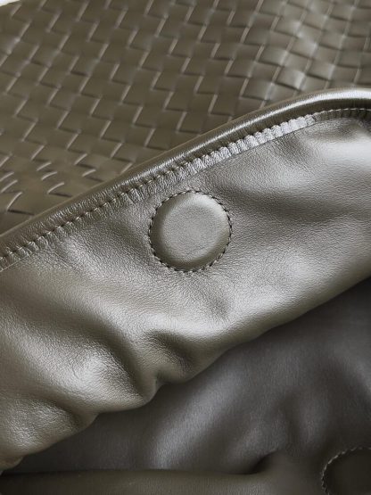  Bottega Veneta Large Hop Kaki Shoulder Bag #3685 - Image 12