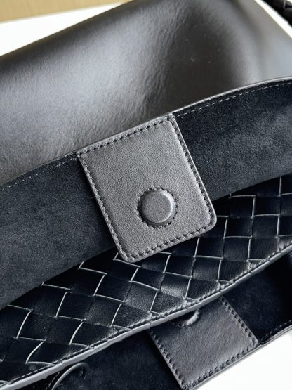  Bottega Veneta Medium Andiamo Tote Bag Black #3633 - Image 8