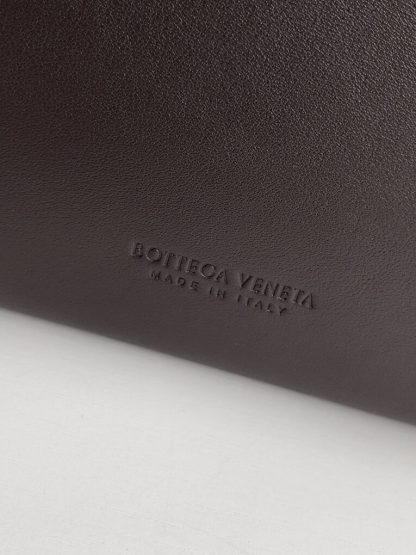  Bottega Veneta Large Andiamo Tote Bag Fondant #3636 - Image 6