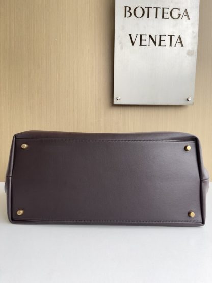  Bottega Veneta Large Andiamo Tote Bag Fondant #3636 - Image 9