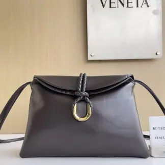 Replica Bottega Veneta Medium Liberta bag Winter Liberta Fondant #3632