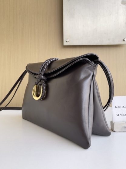  Bottega Veneta Medium Liberta bag Winter Liberta Fondant #3632 - Image 4