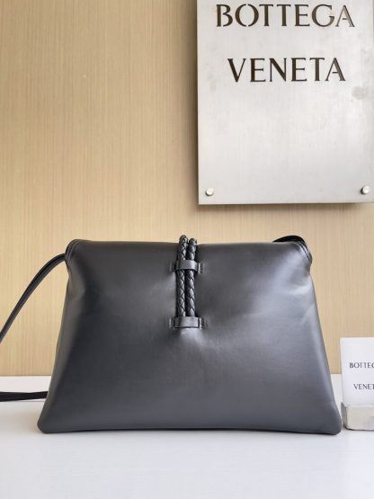  Bottega Veneta Medium Liberta bag Winter Liberta Black #3631 - Image 3