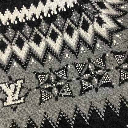  Louis Vuitton Embellished Wool-Cashmere Blend Pullover Cardigan #3903 - Image 13