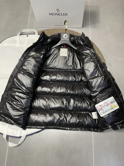 REPLICA MEN'S BLACK MONCLER MAYA HOODED SHORT DOWN JACKET #3762 - Image 5