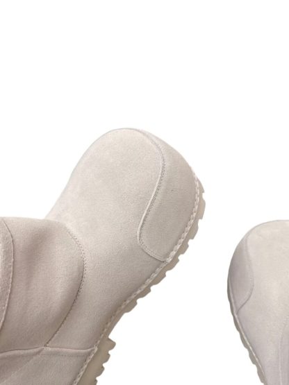 REPLICA BALENCIAGA WOMEN'S ALASKA FUR BOOTIE IN WHITE #3790 - Image 4