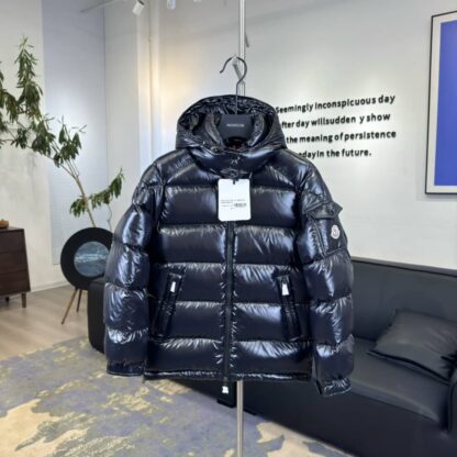 REPLICA MONCLER MAIRE HOODED SHORT DOWN JACKET FOR WOMEN BLACK #3821