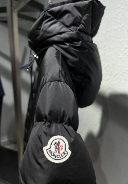 REPLICA MONCLER AVOCE HOODED SHORT DOWN JACKET BLACK #3894 - Image 9