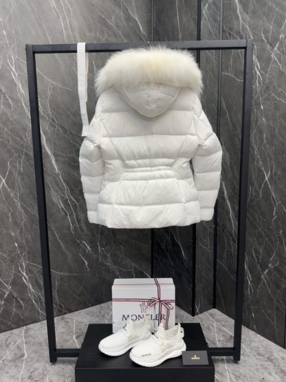 REPLICA MONCLER WOMEN'S BOED HOODED SHEARLING SHORT DOWN JACKET WHITE #3827 - Image 2