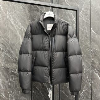 REPLICA MONCLER MEN'S BLACK BESBRE SHORT DOWN JACKET #3764