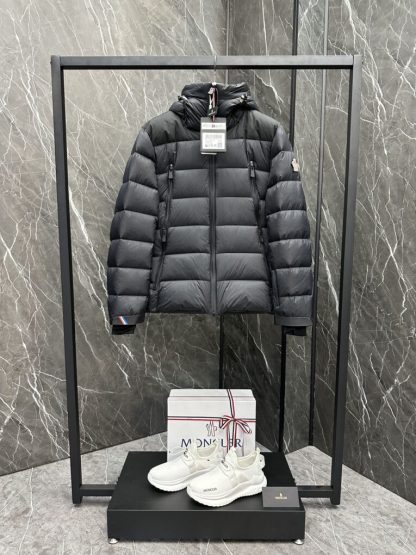 REPLICA MEN'S MONCLER CAMURAC SHORT DOWN JACKET #3777 - Image 3