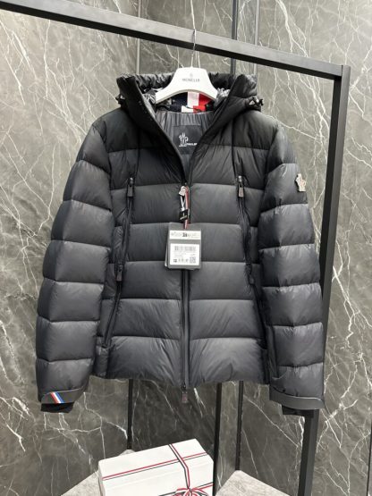 REPLICA MEN'S MONCLER CAMURAC SHORT DOWN JACKET #3777 - Image 4