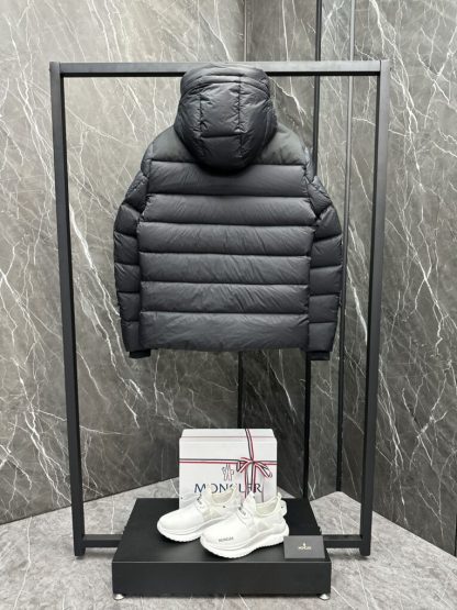 REPLICA MEN'S MONCLER CAMURAC SHORT DOWN JACKET #3777 - Image 7